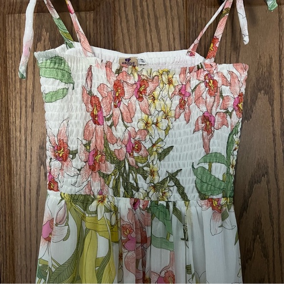 Hawaiian Tie Shoulder Midi Dress - Picture 2 of 4